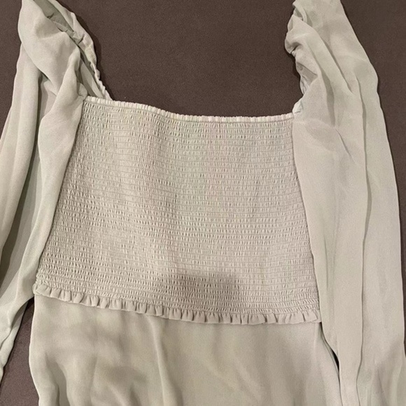 Aritzia Wilfred Villa Dress in Pastel Sage Green *NEW* - Picture 4 of 5